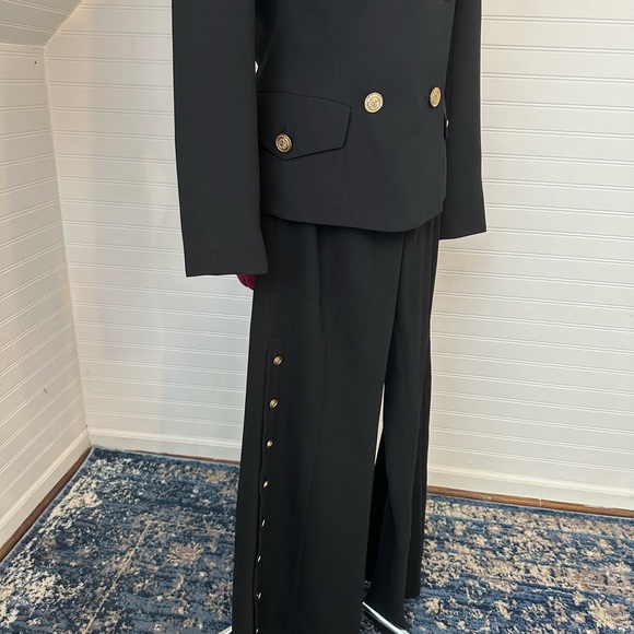 Vintage two piece suit by Item. Embellished with gold like buttons! XXS - Picture 2 of 6